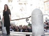 th_38095_Preppie_-_Penelope_Cruz_at_photocall_for_the_presentation_of_Broken_Embraces_in_Rome_-_Nov._7_2009_4174_122_117lo.jpg