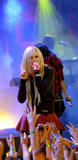 th_88210_avril_0007_122_809lo.jpg